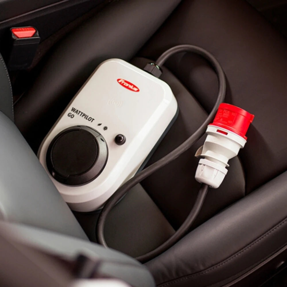 Fronius Wattpilot Go 22 J 2.0 - 22kW hordozható EV töltő